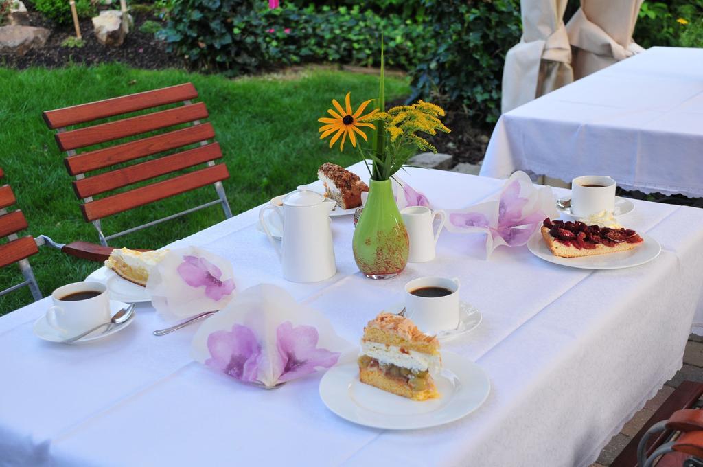 Hotel Tannenhof Bad Wünnenberg Dış mekan fotoğraf