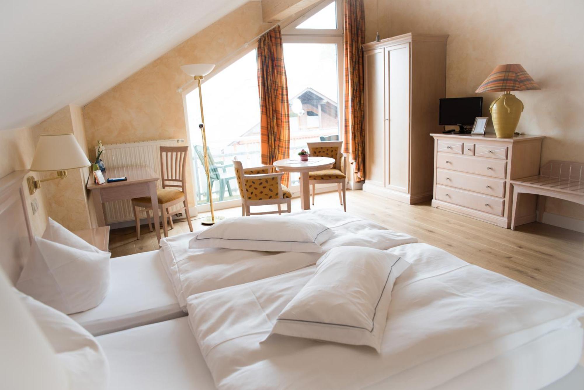 Hotel Tannenhof Bad Wünnenberg Dış mekan fotoğraf